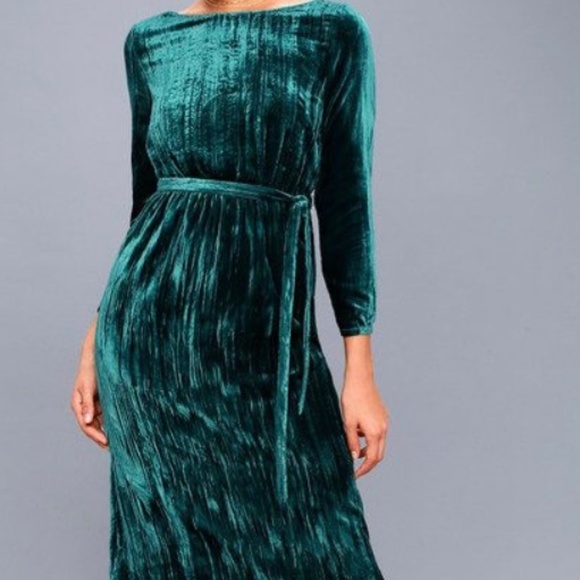 BB Dakota Dresses & Skirts - Anthro BB Dakota Emerald Green Velvet Midi Dress